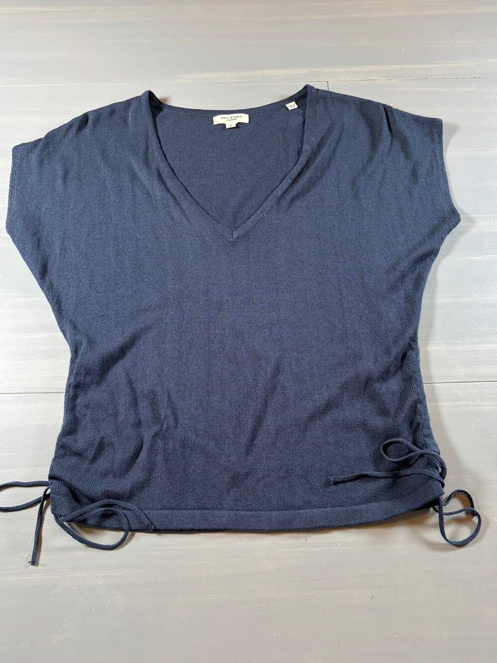 Max Studio London Short Sleeve Vneck Blue Sweater Women M Adjustable side